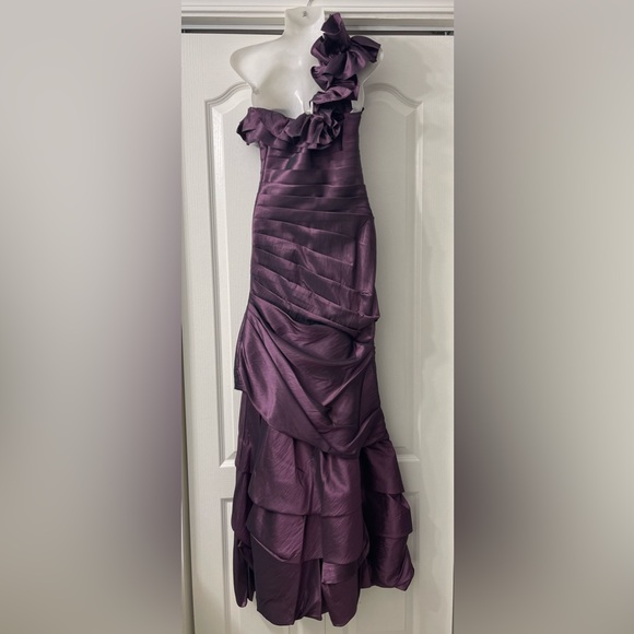 NWT Cinderella Dress in XS - Picture 2 of 2